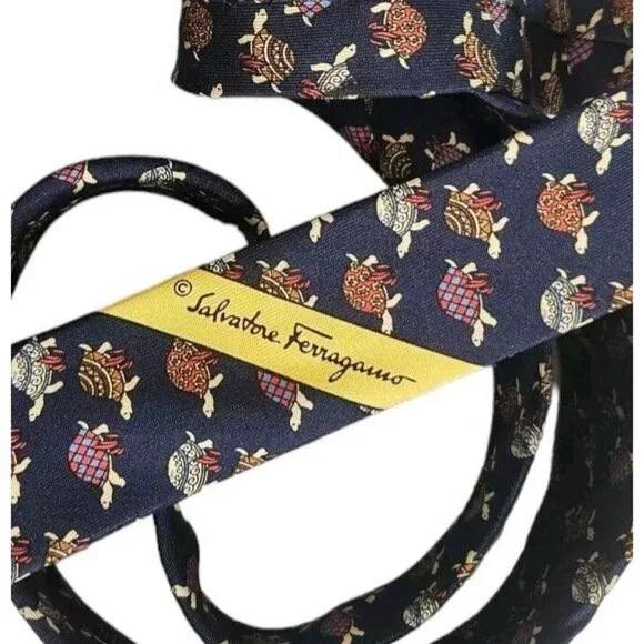 SALVATORE FERRAGAMO Men's 100% Silk Necktie LUXURY Tie Blue Turtle W:3.7 EUC